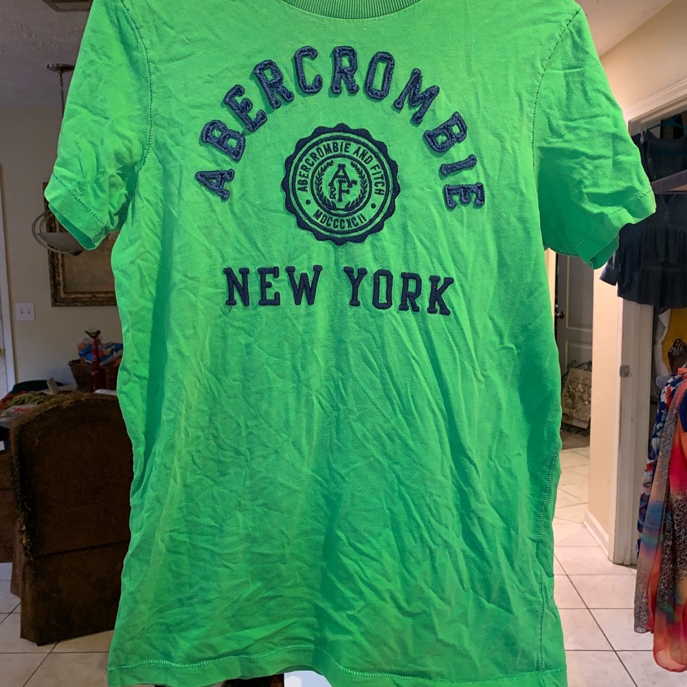 Abercrombie t shirt